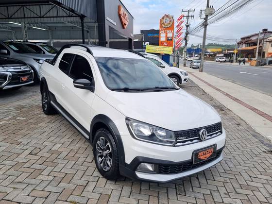 VOLKSWAGEN SAVEIRO 1.6 CROSS CD 16V FLEX 2P MANUAL VOLKSWAGEN SAVEIRO 1.6 CROSS CD 16V FLEX 2P MANUAL
